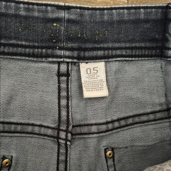 Chico's Ankle Cropped Jeans set of 3 pairs in Blue and Gray - Picture 3 of 16